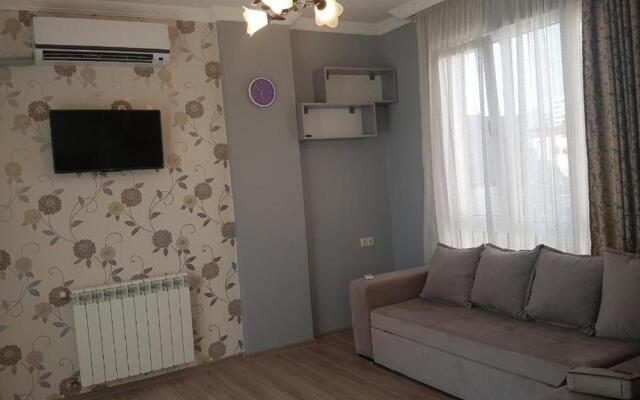 Izo'S Flat2