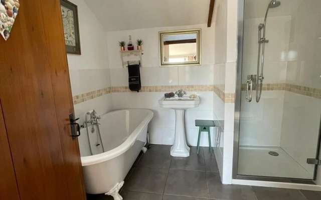 1-bed Luxury Studio Apartment in Tregony, Truro