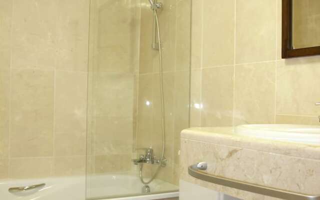 Estepona 101360 2 Bedroom Apartment By Mo Rentals