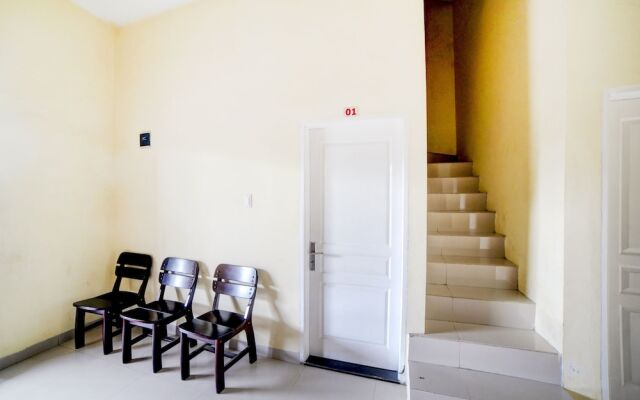 OYO 90683 Teratai Homestay