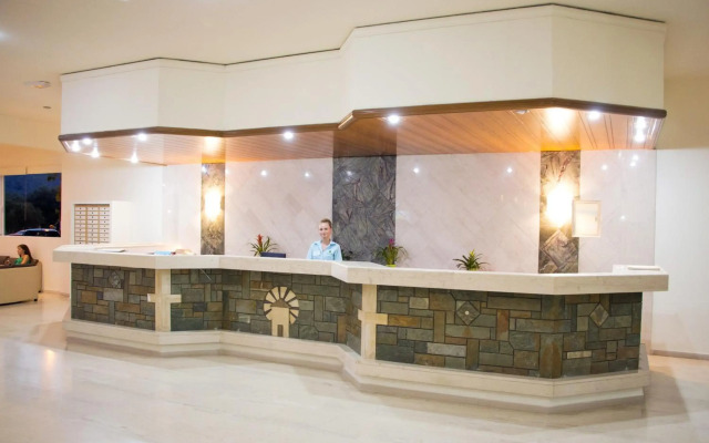 Euroxenia Marathon Hotel
