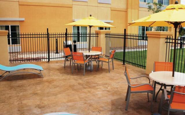 La Quinta Inn & Suites Clinton