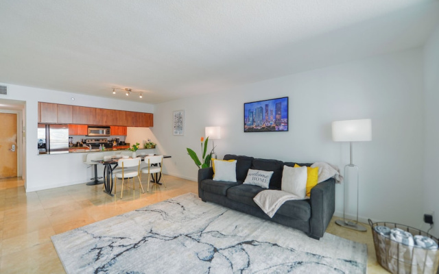 Brickell Bay 3318