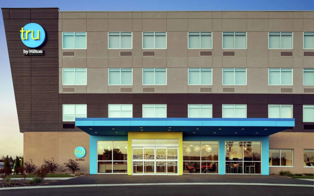 Tru By Hilton Milwaukee Brookfield