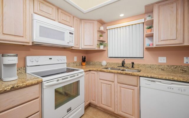 Intercoastal Dreams 103