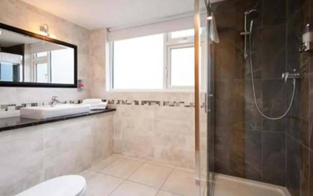 Summerfield Lodge B&B