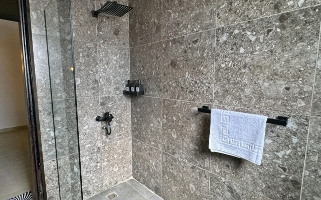 The Built-up 2 BDR Condo 15 min to CAI Airpt