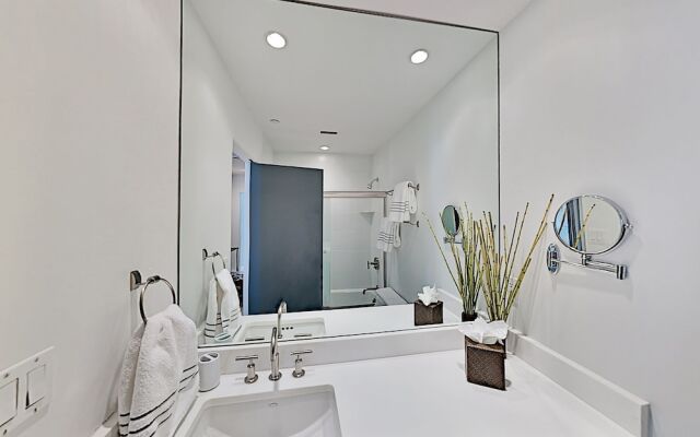 450eliot 3 Bedroom Condo