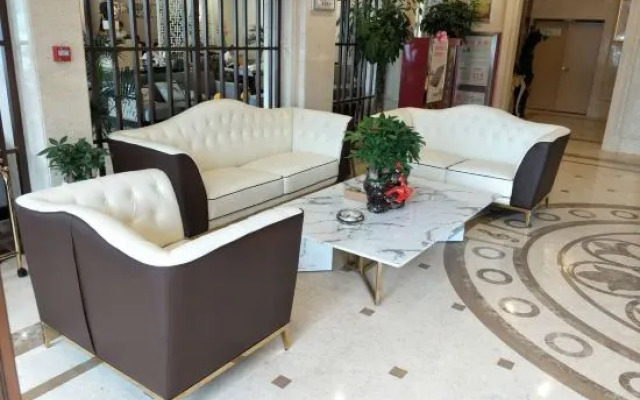 Vienna Hotel (Shou County Jingrun Central City)