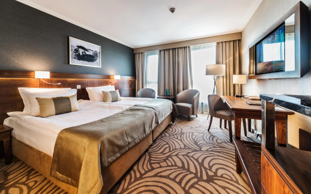 Airport Hotel Okecie