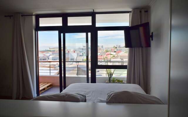 Studio For 2 in Central Cape Town