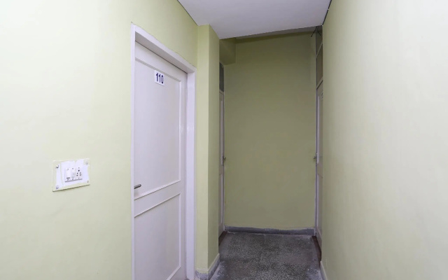 Capital O 28784 Bala Ji Residency