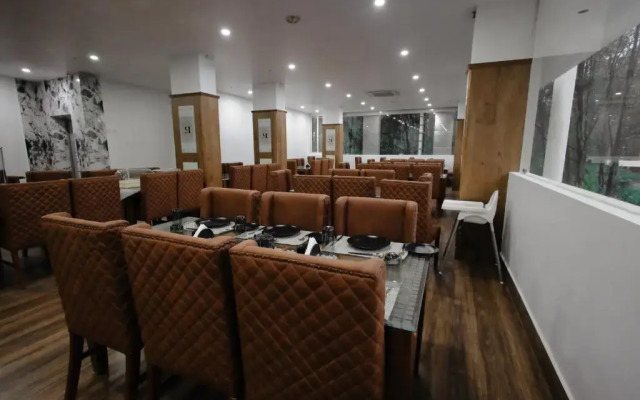 HOTEL WHITE HOUSE, Munnar