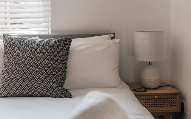 Seagrass Henley - 2 Bed Entire Serviced Apartment