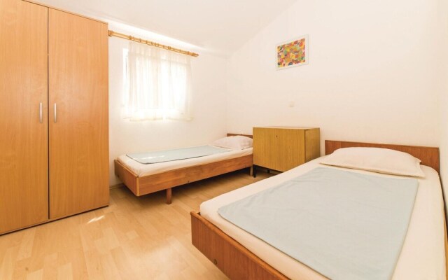 Amazing Home in Povljana With Wifi and 2 Bedrooms