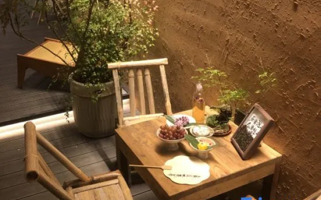 Ziyun Ge Light Luxury Smart Homestay (West Lake Branch)