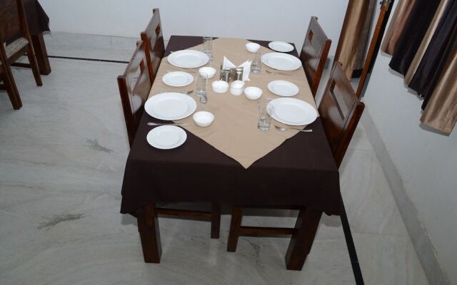 Sartaj Hotel