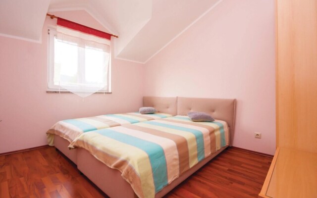 Amazing Home in Vodice With Wifi and 4 Bedrooms