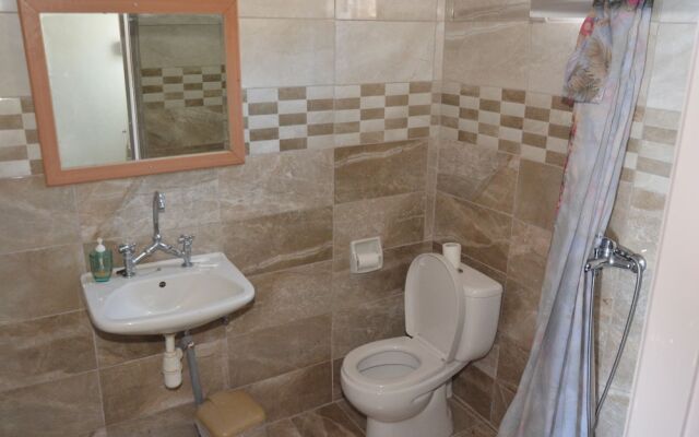 Zacharo Rooms Thirasia