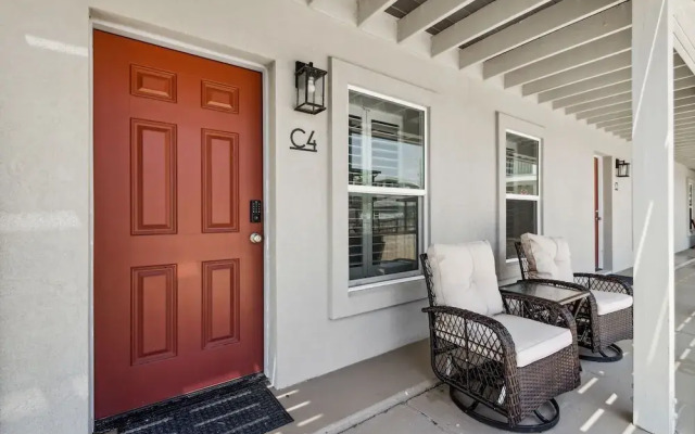 Beach 5 Villas - Immaculate 300 steps from the Ocean