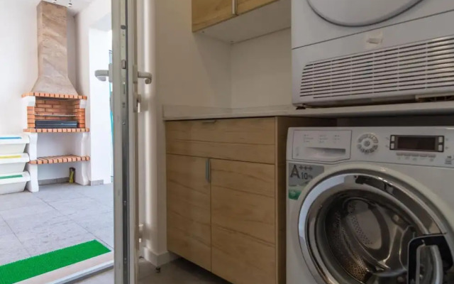 LV Premier LA2 Pool AC Garden sea View