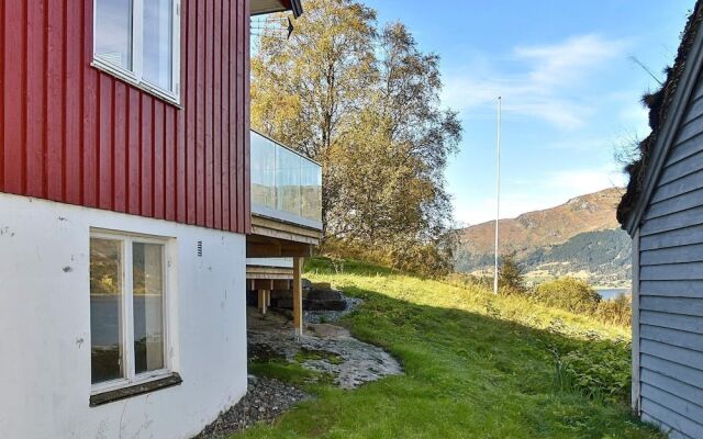 8 Person Holiday Home In Skei I Jølster