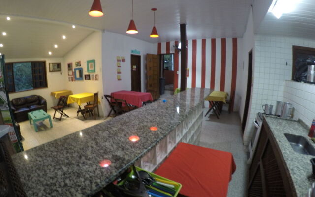 Beach House Ilha Grande - Hostel