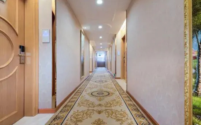 Vienna 3 Best Hotel (Yangchun Bus Station)