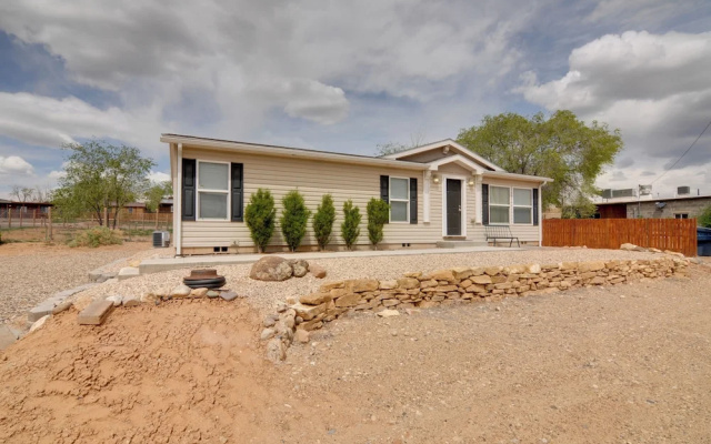Utah Retreat - Hot Tub, Deck & Near National Parks