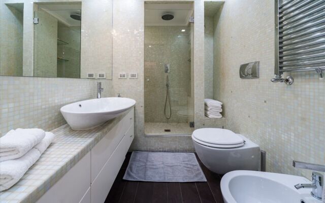 Luxury Cavour