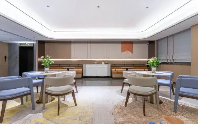 Starway Hotel (Yinchuan High-Speed Railway Station Xinhua Union Plaza)