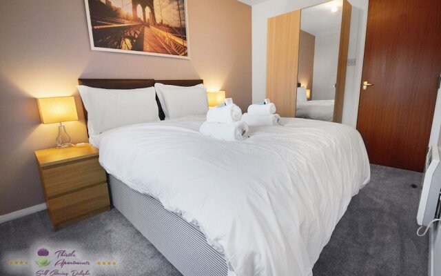 Thistle Apartments - City View Apartment