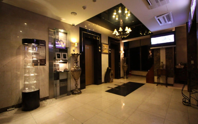 Partyz Hotel