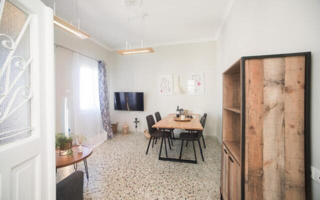Amazing Maisonette with Roof Garden  BBQ