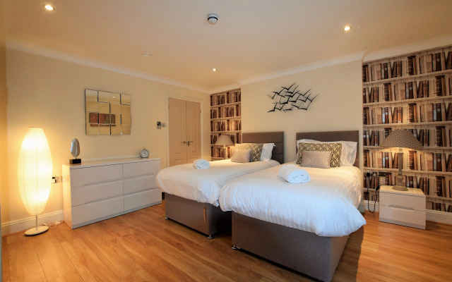 Clifton Serviced Apartments