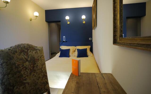 Chateau Des Fines Roches