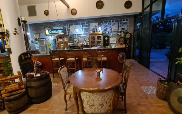 Welcome to our Oasis The Beautiful Bungalow Green