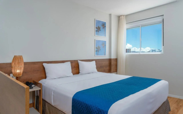 Verano Pajuçara by Tropicalis