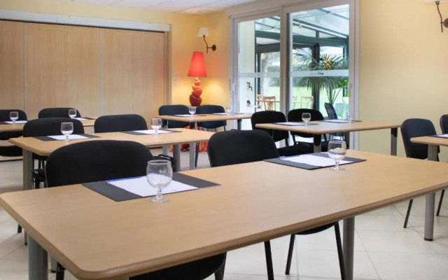Brit Hotel Chateaudun