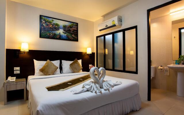Amici Miei Hotel (SHA Certified)
