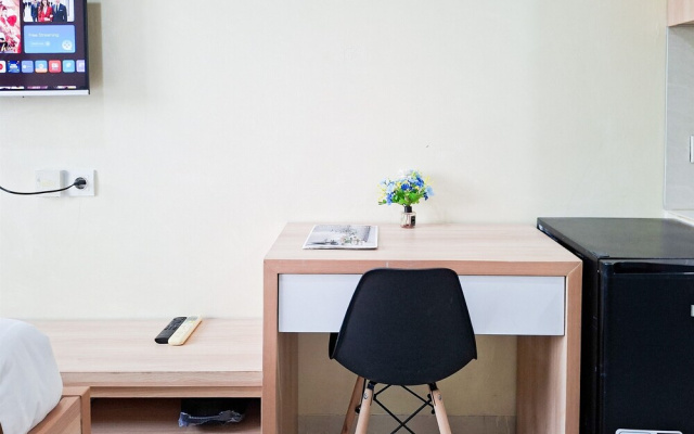 Modern Look Studio Apartment At Springwood Residence Tangerang