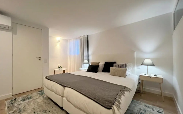Casas Capela by O'Porto Seven