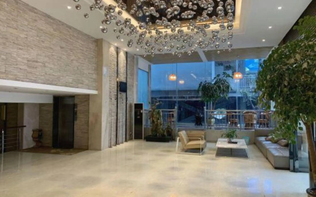 Dipai Business Hotel