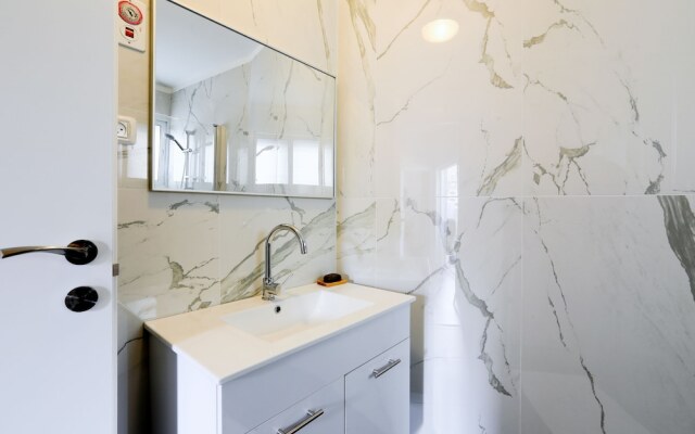 YT35 Luxury Boutique Serviced Suites