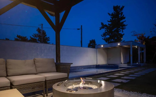 Mezzo All Suite Villas