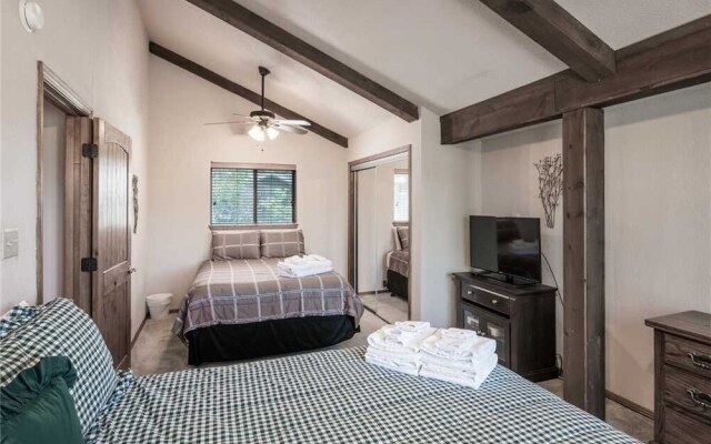 Dancing Kokopellis - Three Bedroom Cabin