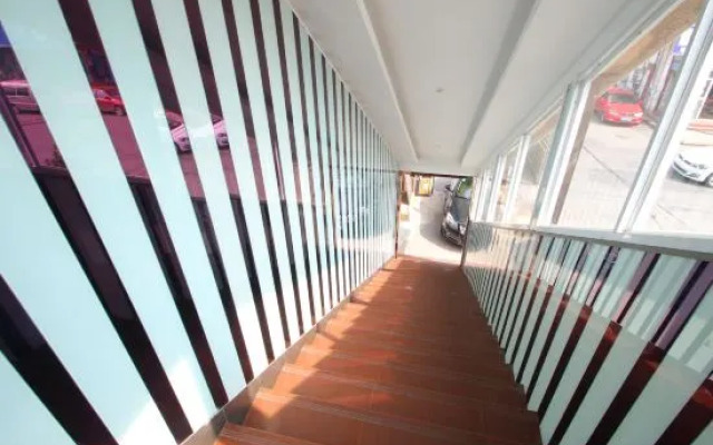 Shanghai Yundong Fashion Hotel