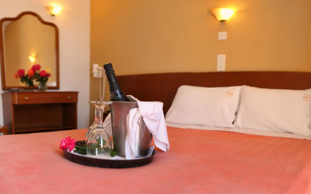 Pasiphae Hotel