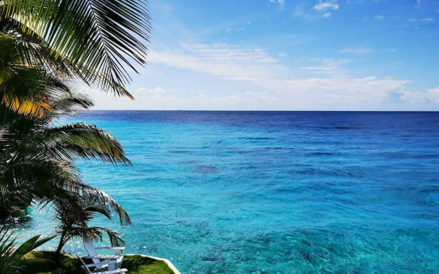 Sun Reef Village on Sea