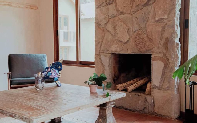 w Sleek 3BR Villa w Fireplace in Sacred Valley